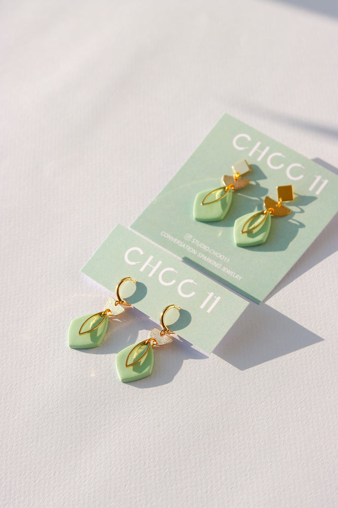 JULIE EARRINGS IN PASTEL